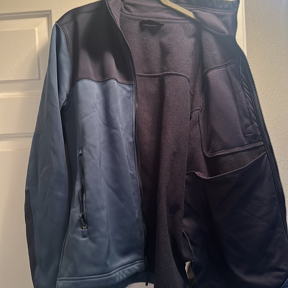 North face men’s soft shell coat - Picture 4 of 6